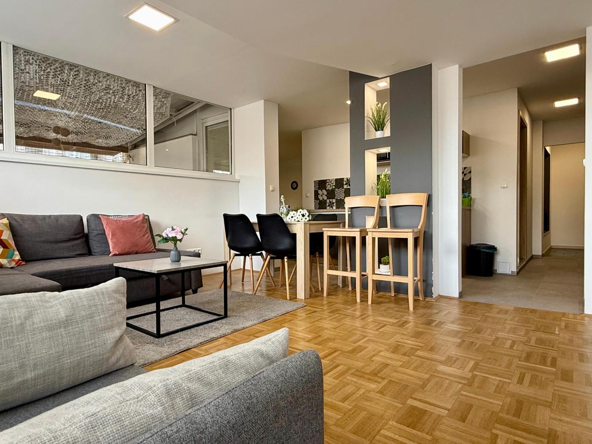 Apartments Park Siska Ljubljana Eksteriør billede