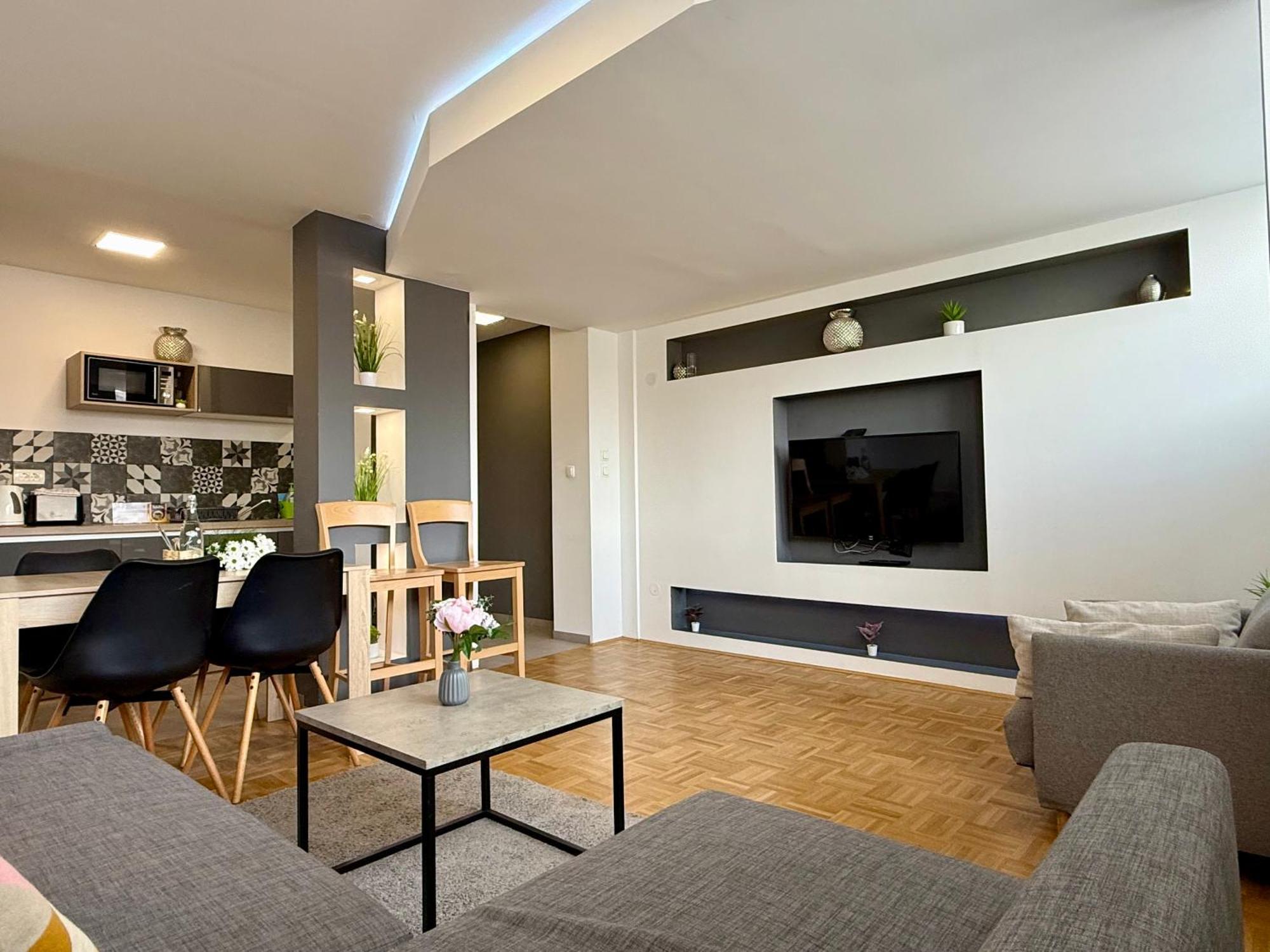 Apartments Park Siska Ljubljana Eksteriør billede